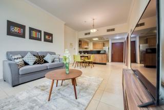 RH- Urban Living, spacious 01BR, near burj Khalifa - 5