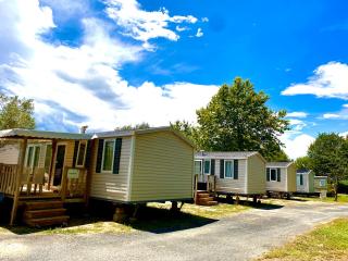 Charming Mobile Home in Argels-sur-Mer with Stunning Beach Views - 2
