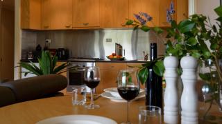 Lakeside Suite 3 - Lake View & Spa Bath - Daylesford - 7