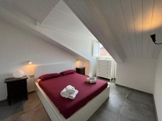 Suite The Roof - Host by Traveller's Nest - Torino - 9
