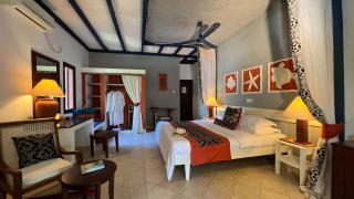 Pinewood Beach Resort and Spa - Praia de Diani - 4