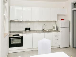 Apartment Haus Peric-1 by Interhome - Prigradica - 3