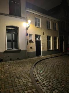 Hamiltonhouse - Brujas - 9