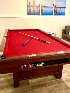 WaterFront Chalet wHotTubDiscoballSaunaPool - 2