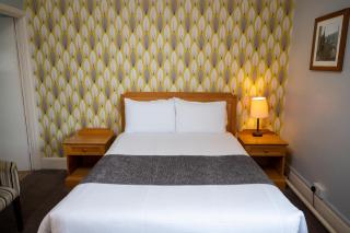Commodore Hotel by Greene King Inns - Bournemouth - 0