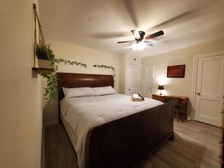 Room Near Downtown UofL,Airport&ExpoCenter - Louisville - 6