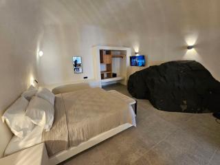 Petroma Cave Suites - Vourvoulos - 2