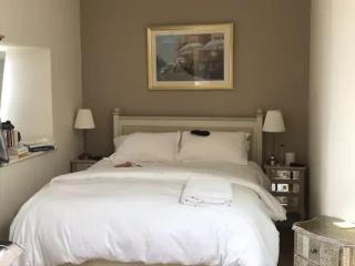 3 Quay Cottage Killala. Luxury Sea-Front Cottage - 9