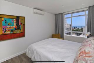 A Gem in the Heart of Sea Point - 9