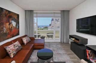 A Gem in the Heart of Sea Point - 7