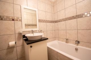36 The Shades Umhlanga Rocks - Durban - 7