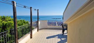 Mansarda Fronte Mare con servizio spiaggia incluso a Roseto degli Abruzzi - 5