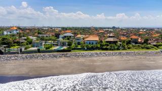 Suzuki Villa Ketewel Beachfront - Ketewel - 9