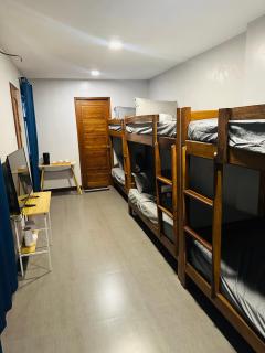 ZJ Hometel - Coron - 9