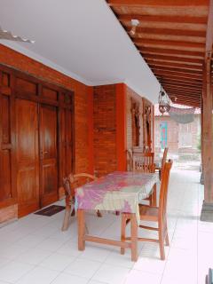 Rumah Ukhi Guest House - Yogyakarta - 9