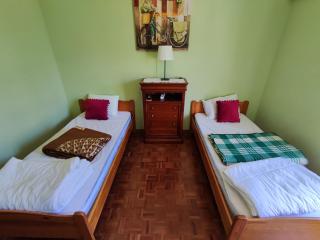 Lisbon twin Room in Penha de Franca Lisbon - Lissabon - 7