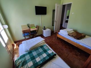 Lisbon twin Room in Penha de Franca Lisbon - Lissabon - 5