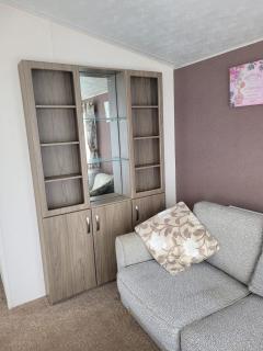 Lovely 8 Berth Caravan With Decking And Nearby Scratby Beach Ref 50005A - Great Yarmouth - 6