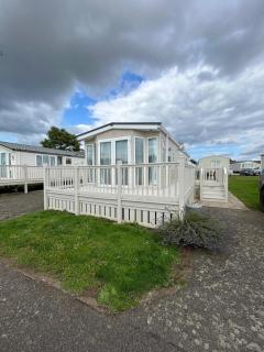 Lovely Caravan With Decking At Manor Park, Near Hunstanton Beach Ref 23034C - 8