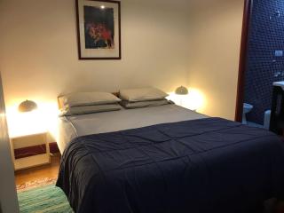 Monoambiente con baño privado y cocineta dentro de casa - Buenos Aires - 1