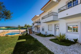 Remarkable 1-Bed Apartment in Olhos de Agua - Albufeira - 0
