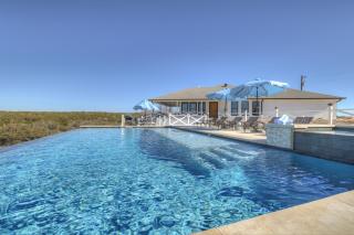 Hilltop Lux Haus with InfinityPool-Hottub-PoolTable - Fredericksburg - 0
