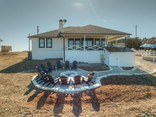 Hilltop Lux Haus with InfinityPool-Hottub-PoolTable - Fredericksburg - 3
