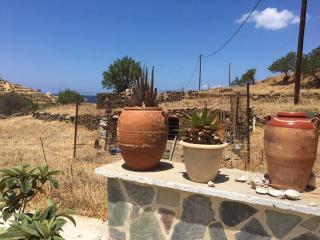 red guesthouse - Flampouria - 4