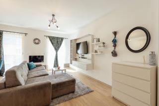 MAJA Sea View Apartment - 8