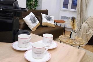 7 couchages aux portes des célèbres Parfumeries WIFI - Grasse - 0