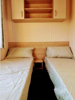 8 berth caravan,pet friendly. - Merston - 7