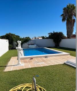 Fantástico chalet con piscina - 9