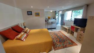 studio indépendant près du centre ville - Nimes - 6