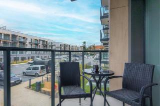 Apartment Starowiejska with Balcony & Parking next to Gdańsk Arena Stadium by Noclegi Renters - Danzig - 8
