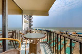 Royal Gardens Beach Front Condominium - 9
