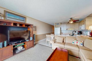 Royal Gardens Beach Front Condominium - 7
