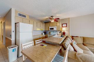 Royal Gardens Beach Front Condominium - 5