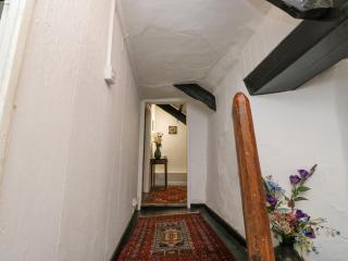 Hearthstone East Cottage - 2