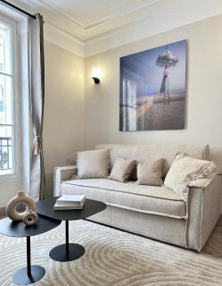 Charming Apartment with Eiffel Tower View - París - 3