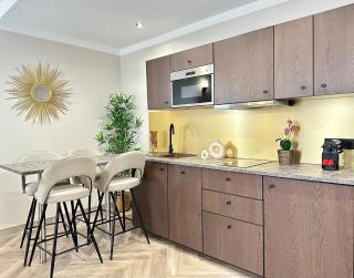 Charming Apartment with Eiffel Tower View - París - 4