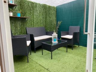 Spacious 1 BR flat with private garden. Ideal for business travelers and couples. 2 mins away from Paddington station. - Londra - 2