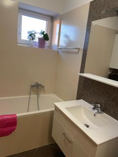 Spacious Modern Apartment Close to the Beach - Pula - 1