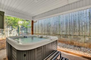 Wanderlust #4 | Hot Tub | Shared Outdoor Space - Fredericksburg - 2