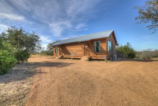 Mesquite Cabin with Hot Tub & Hill Country Views - Fredericksburg - 6