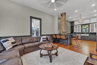 Walk to Schlitterbahn with Firepit - New Braunfels - 1