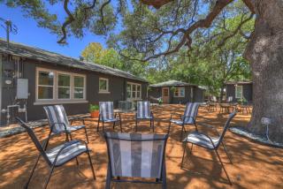 Walk to Schlitterbahn with Firepit - New Braunfels - 3
