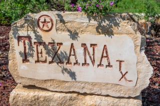 Texas Charm Texana - 15 min Walk to Main - Fredericksburg - 1
