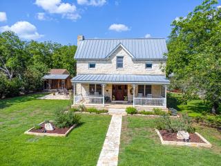 Texas Charm Texana - 15 min Walk to Main - Fredericksburg - 4