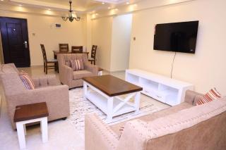 Lux Suites Laikipia Road Apartments - 0