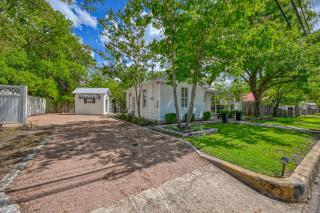 Charming Cottage Near Main with Patio&FirePit!! - Fredericksburg - 6